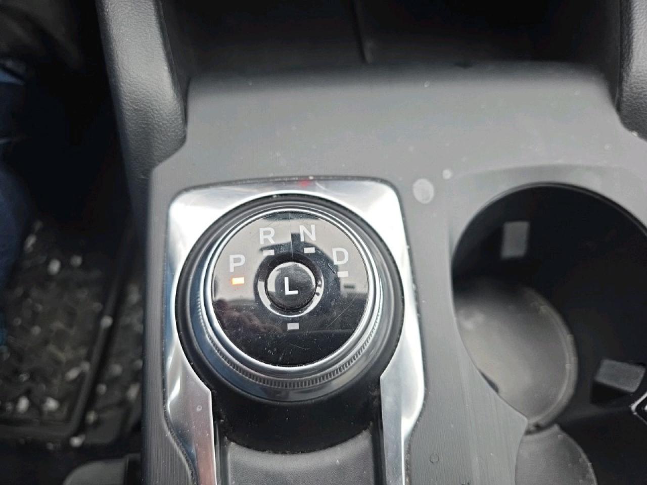 2020 Ford Escape SE AWD Photo