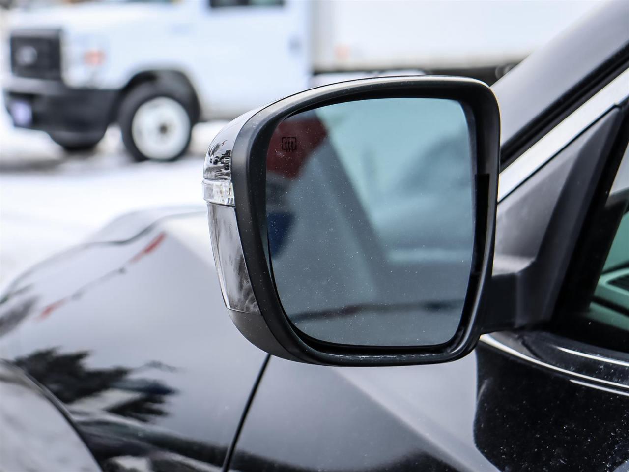 2017 Nissan Rogue S Photo