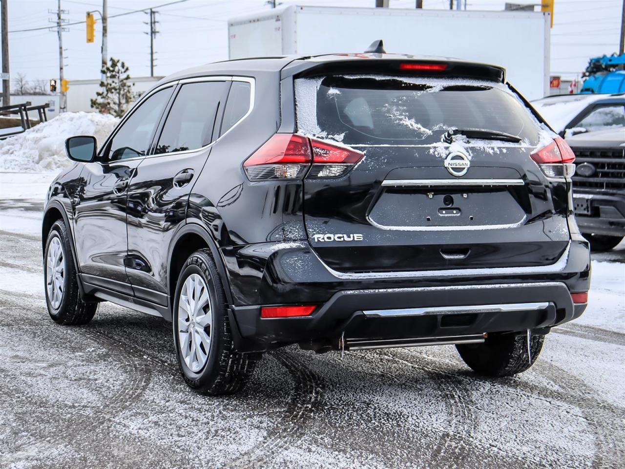 2017 Nissan Rogue S Photo