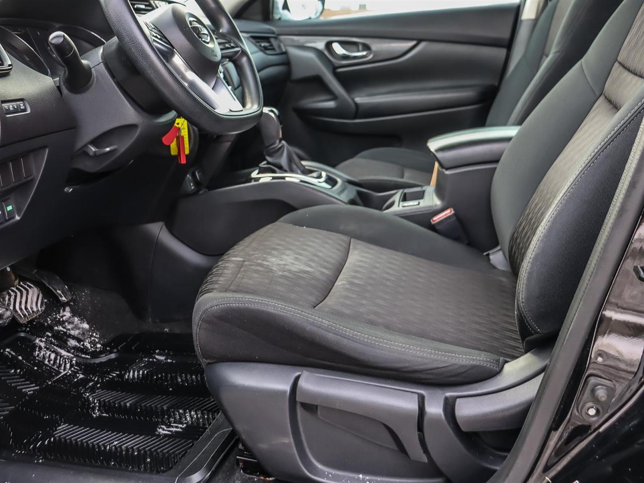 2017 Nissan Rogue S Photo