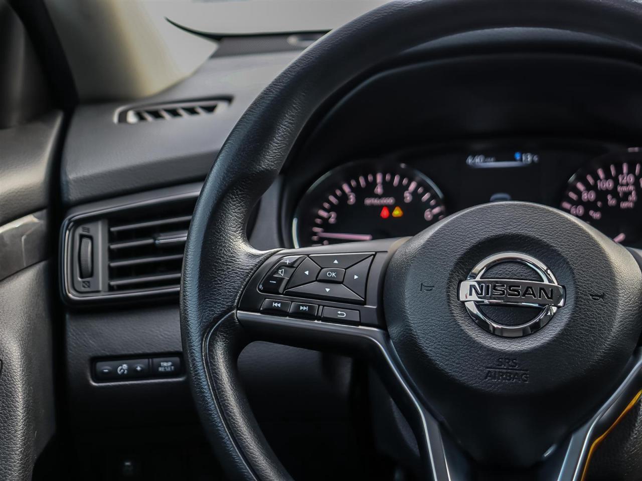 2017 Nissan Rogue S Photo