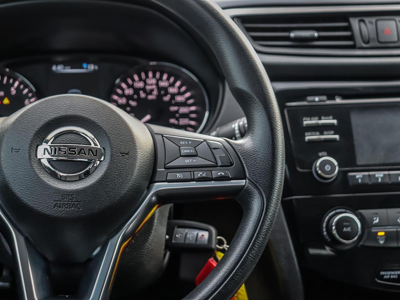 2017 Nissan Rogue S Photo