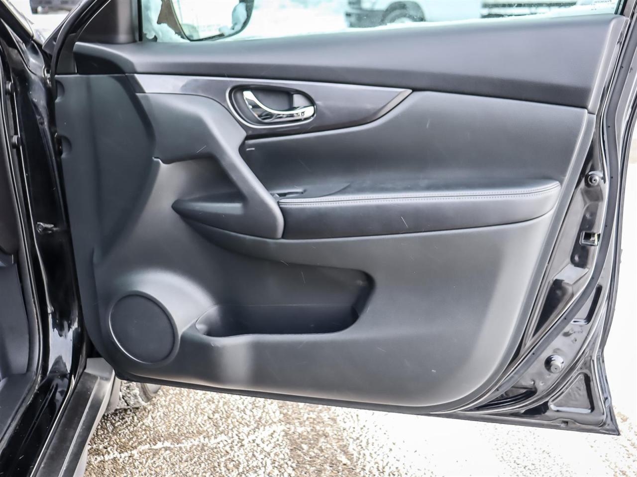 2017 Nissan Rogue S Photo