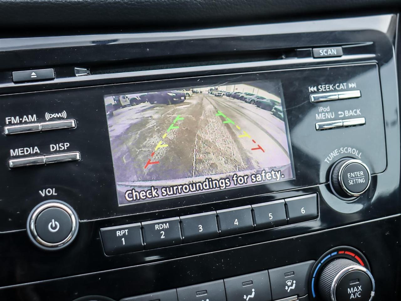 2017 Nissan Rogue S Photo