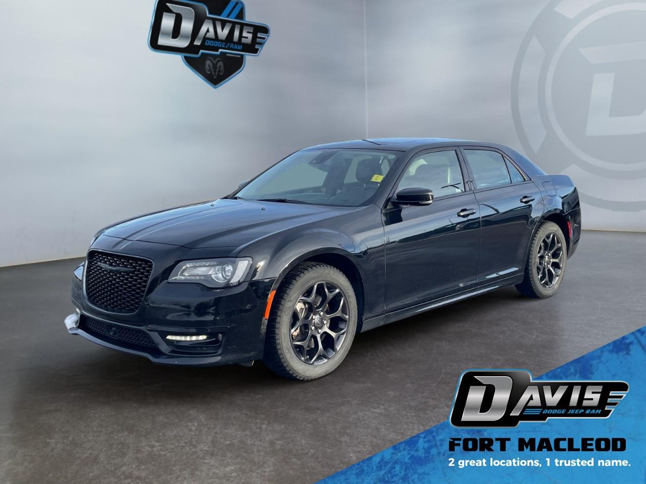 Used 2023 Chrysler 300 300 Touring L AWD for sale in Fort Macleod, AB