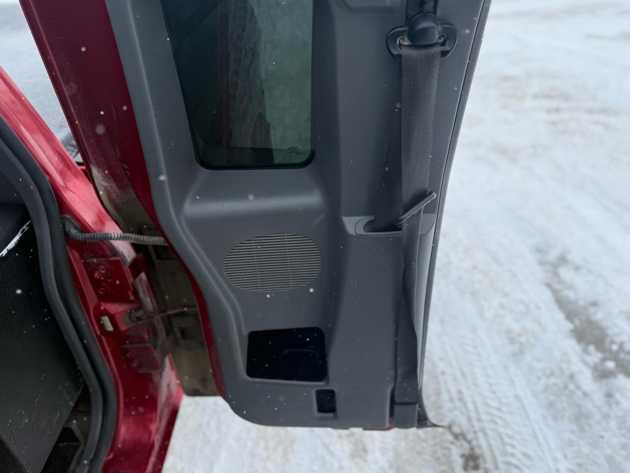 2010 Mazda B-Series SE Photo