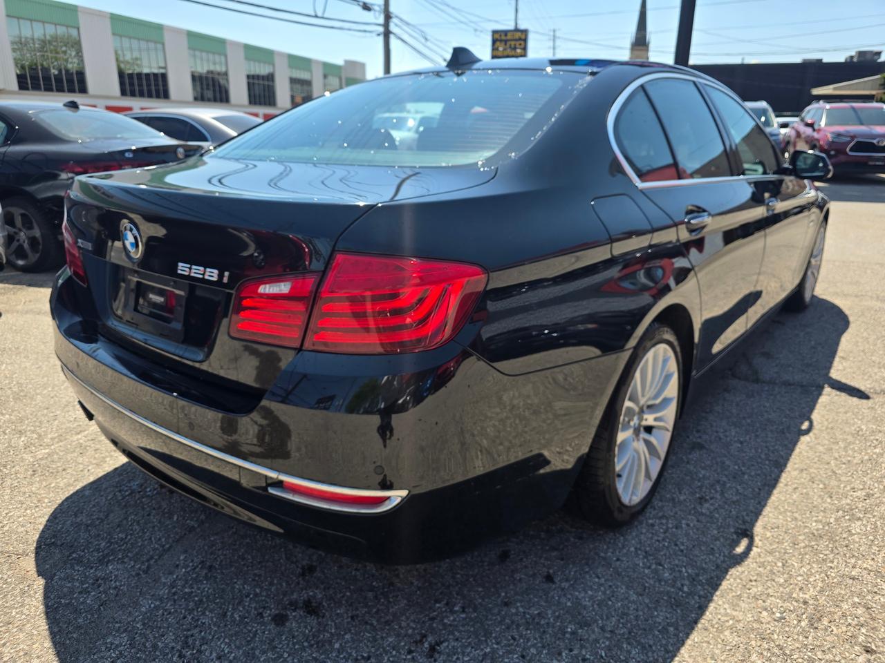 2015 BMW 5 Series 528i xDrive AWD Photo