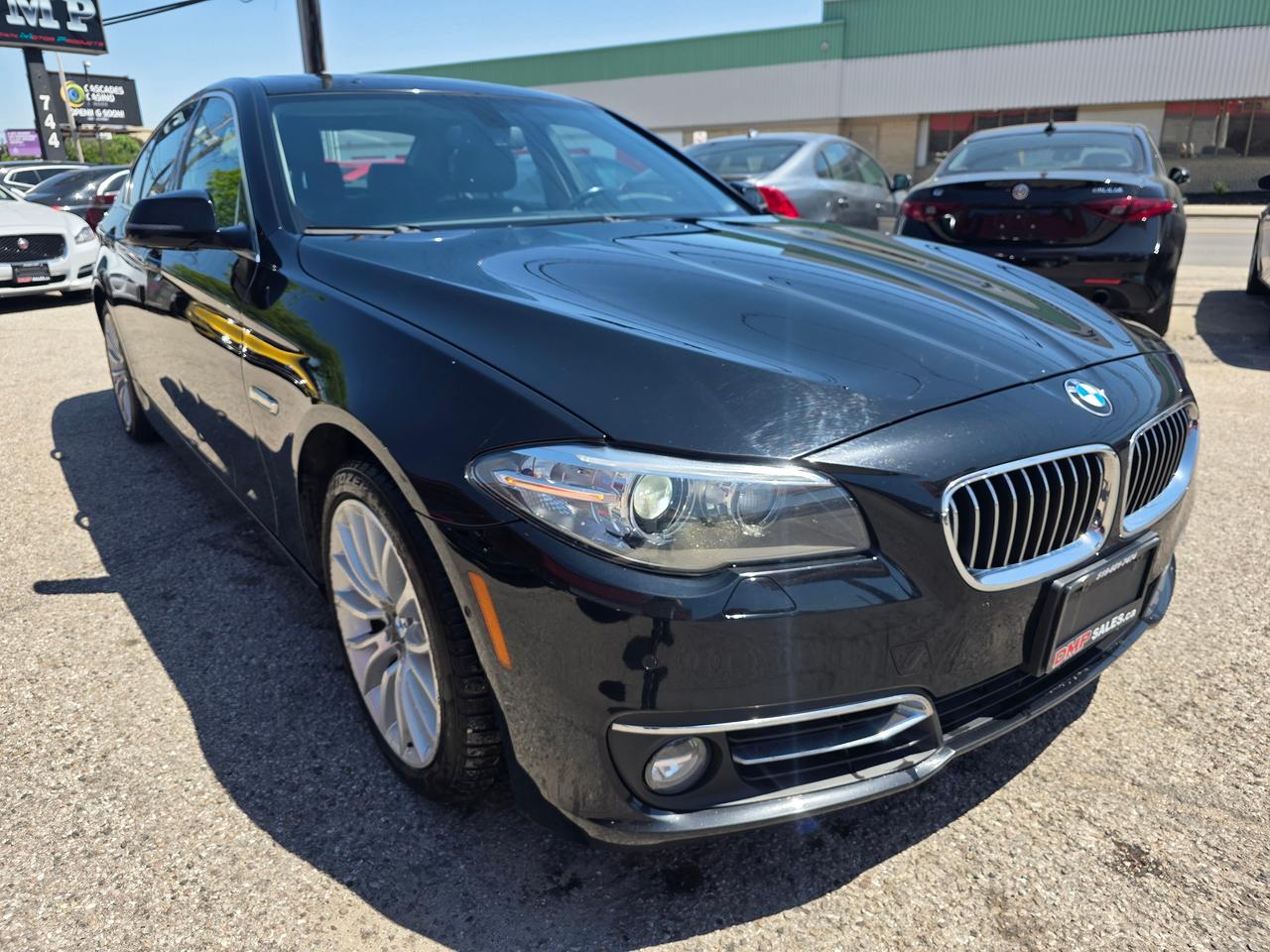 2015 BMW 5 Series 528i xDrive AWD Photo