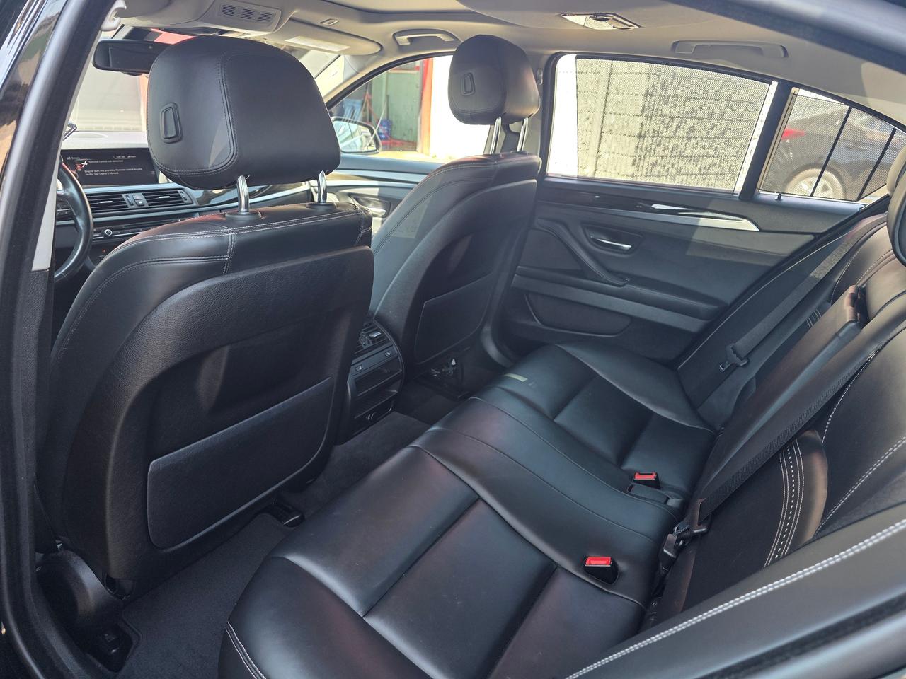 2015 BMW 5 Series 528i xDrive AWD Photo