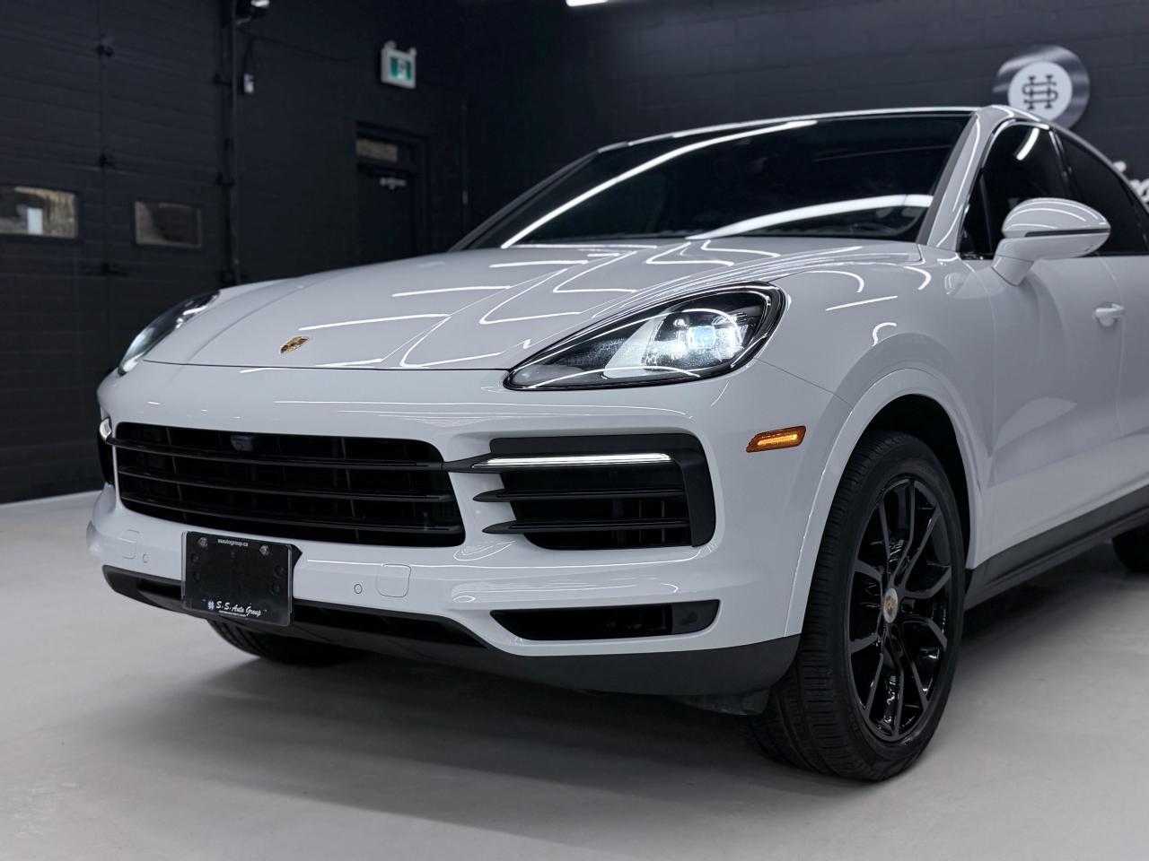 2020 Porsche Cayenne COUPE|NAV|BACKUP|360CAM|BSM|LKA|FCW|CHRONO|PANO| Photo