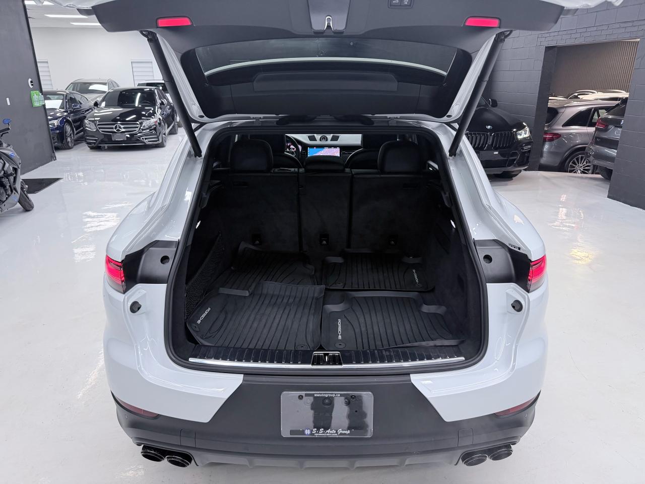 2020 Porsche Cayenne COUPE|NAV|BACKUP|360CAM|BSM|LKA|FCW|CHRONO|PANO| Photo