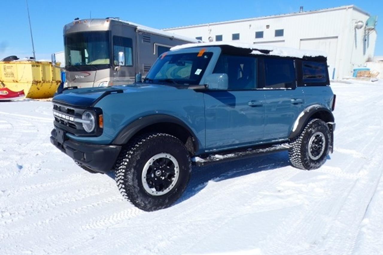 2021 Ford Bronco Base adv. soft top w/Htd cloth, NAV, BUC - Photo #1