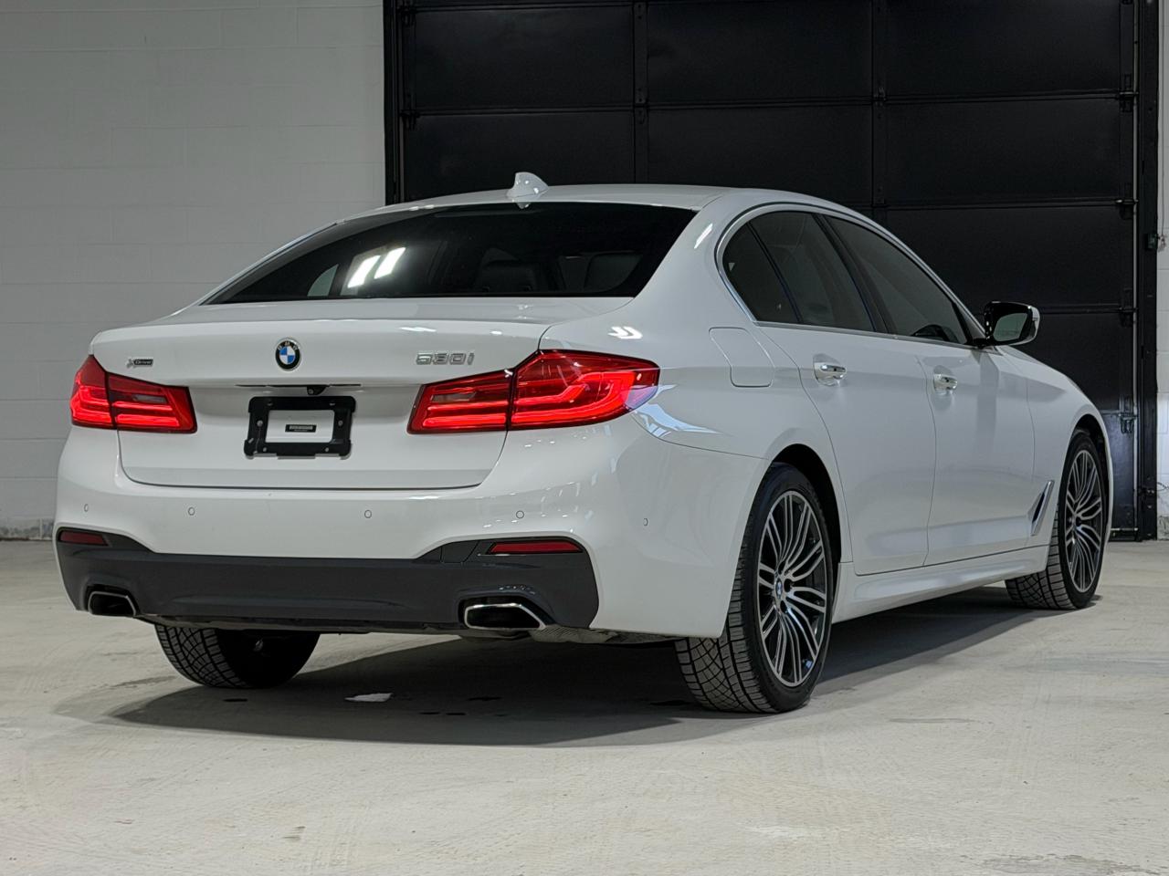 2018 BMW 5 Series 530i xDrive MSPORT|NAVI|BACKUP| Photo