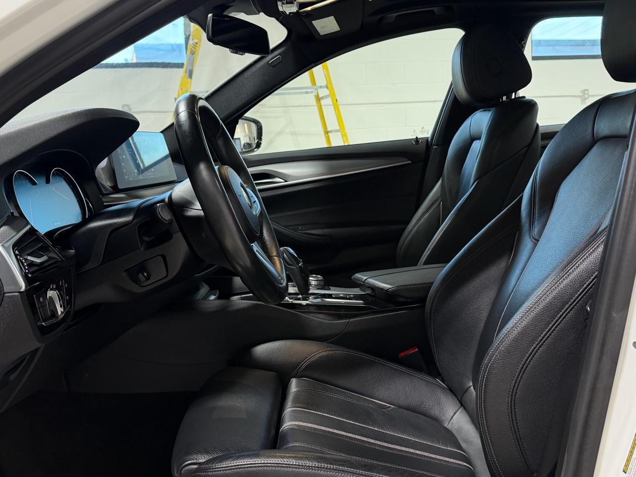 2018 BMW 5 Series 530i xDrive MSPORT|NAVI|BACKUP| Photo4
