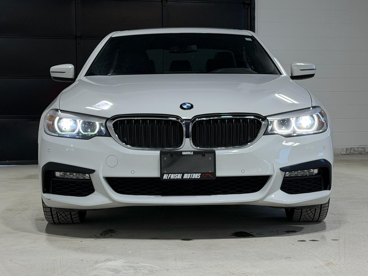 2018 BMW 5 Series 530i xDrive MSPORT|NAVI|BACKUP| Photo