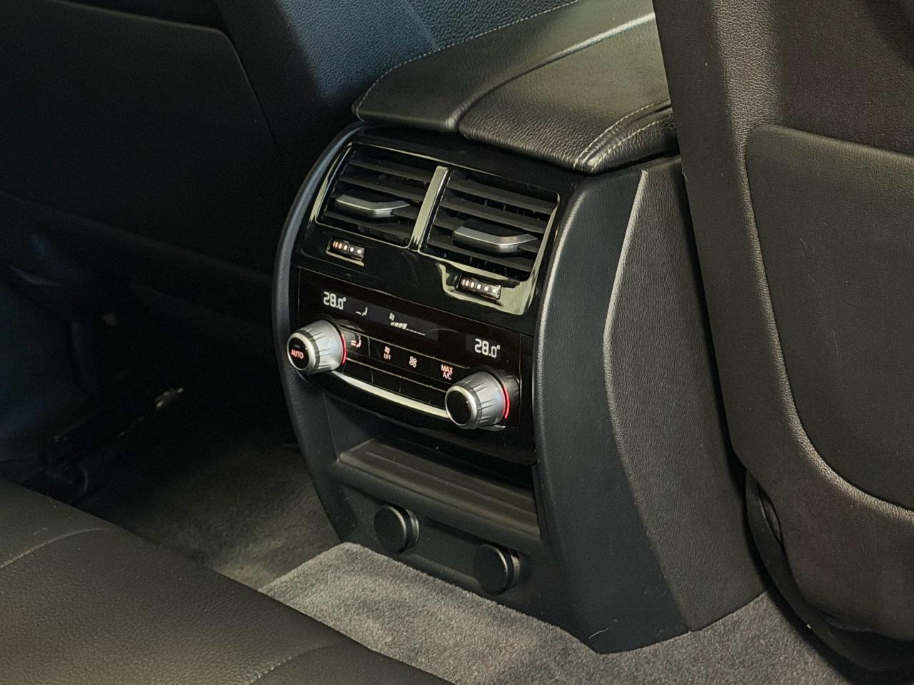 2018 BMW 5 Series 530i xDrive MSPORT|NAVI|BACKUP| Photo