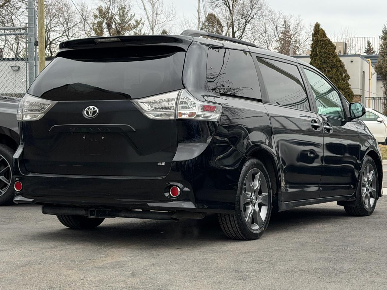 2015 Toyota Sienna SE DVD'S|NAVI|SUNROOF|LEATHER Photo
