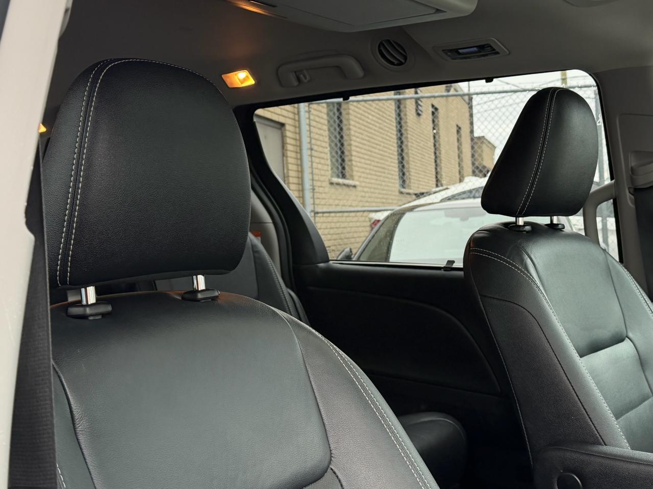 2015 Toyota Sienna SE DVD'S|NAVI|SUNROOF|LEATHER Photo