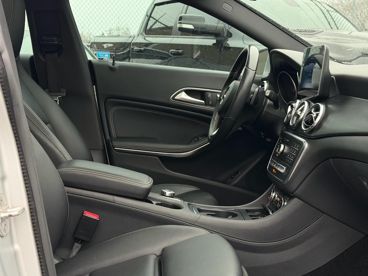 2017 Mercedes-Benz CLA-Class CLA 250 Photo