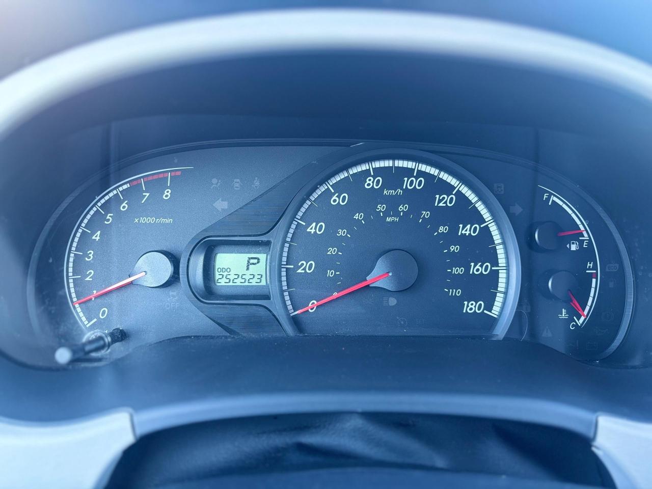 2013 Toyota Sienna LE Photo