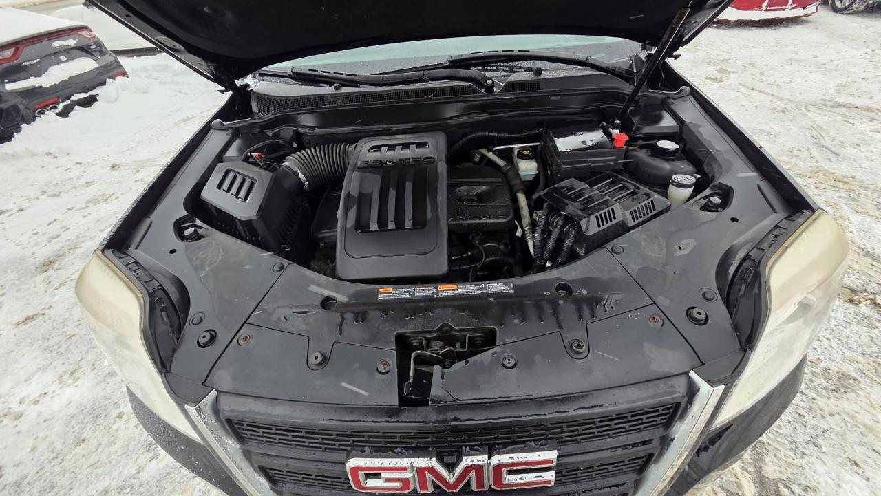 2012 GMC Terrain SLT, LEATHER, LOADED, 195KMS, CERTIFIED Photo