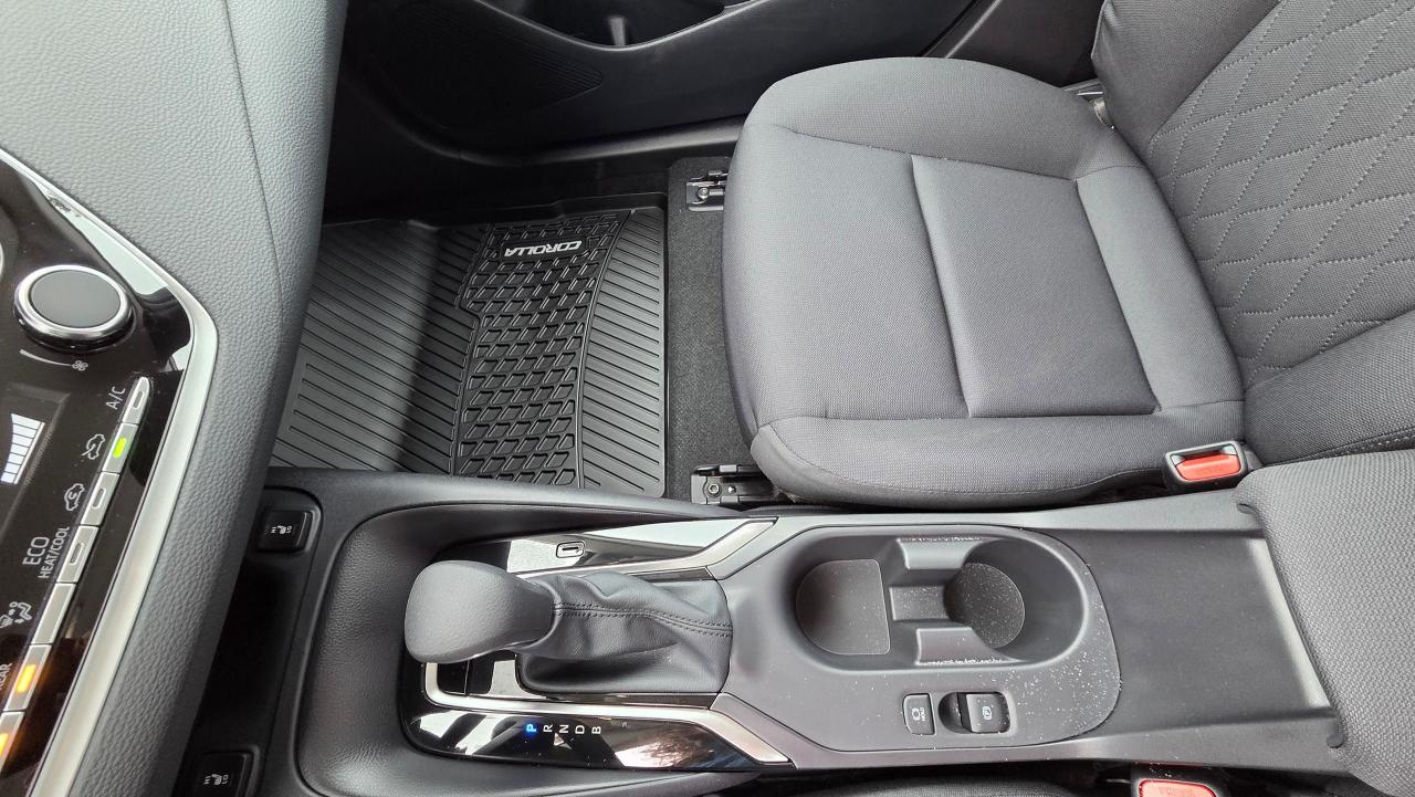 2026 Toyota Corolla LE Photo