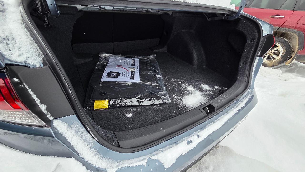 2026 Toyota Corolla LE Photo