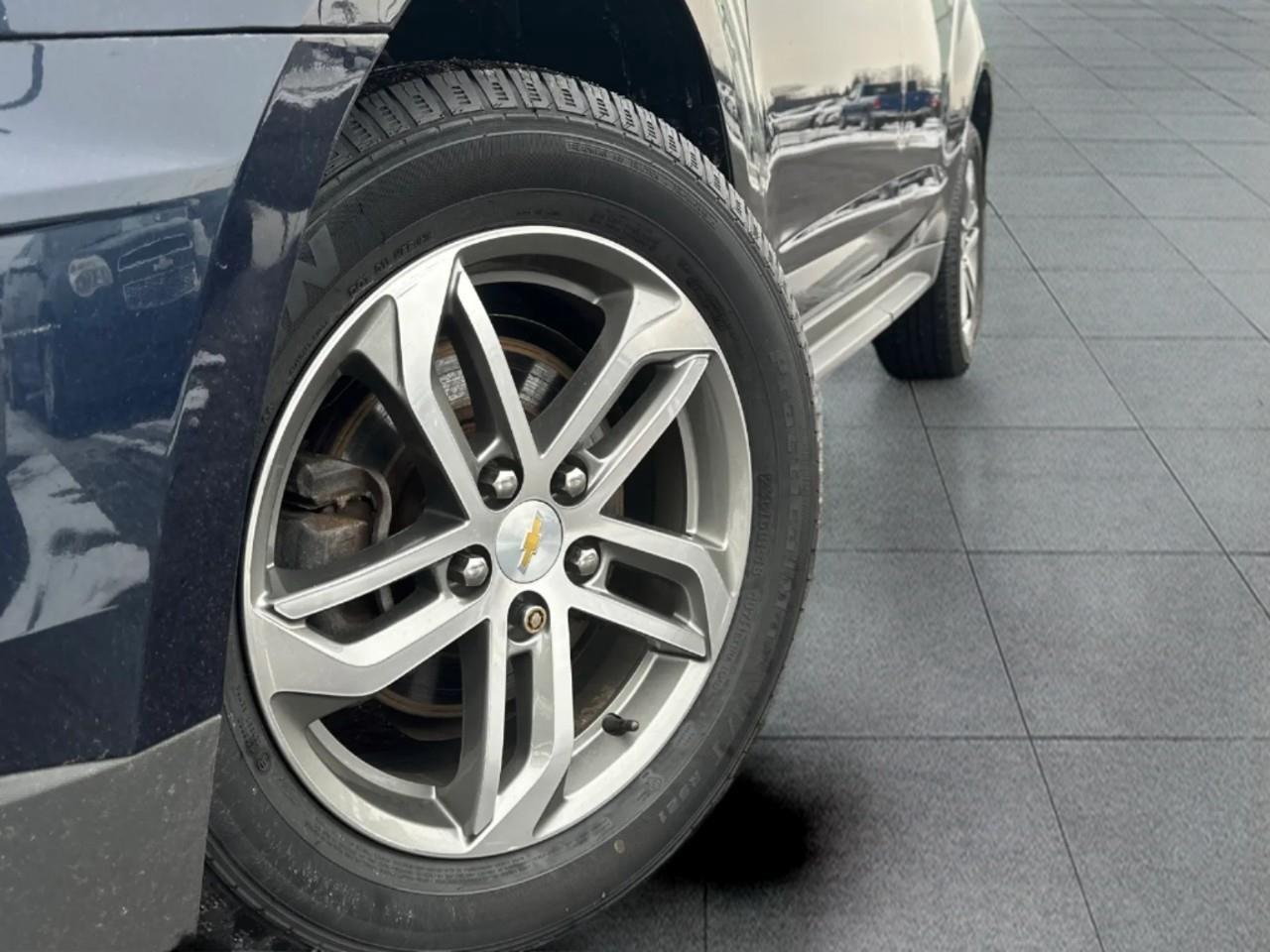 2017 Chevrolet Equinox Premier Front-Wheel Drive Photo