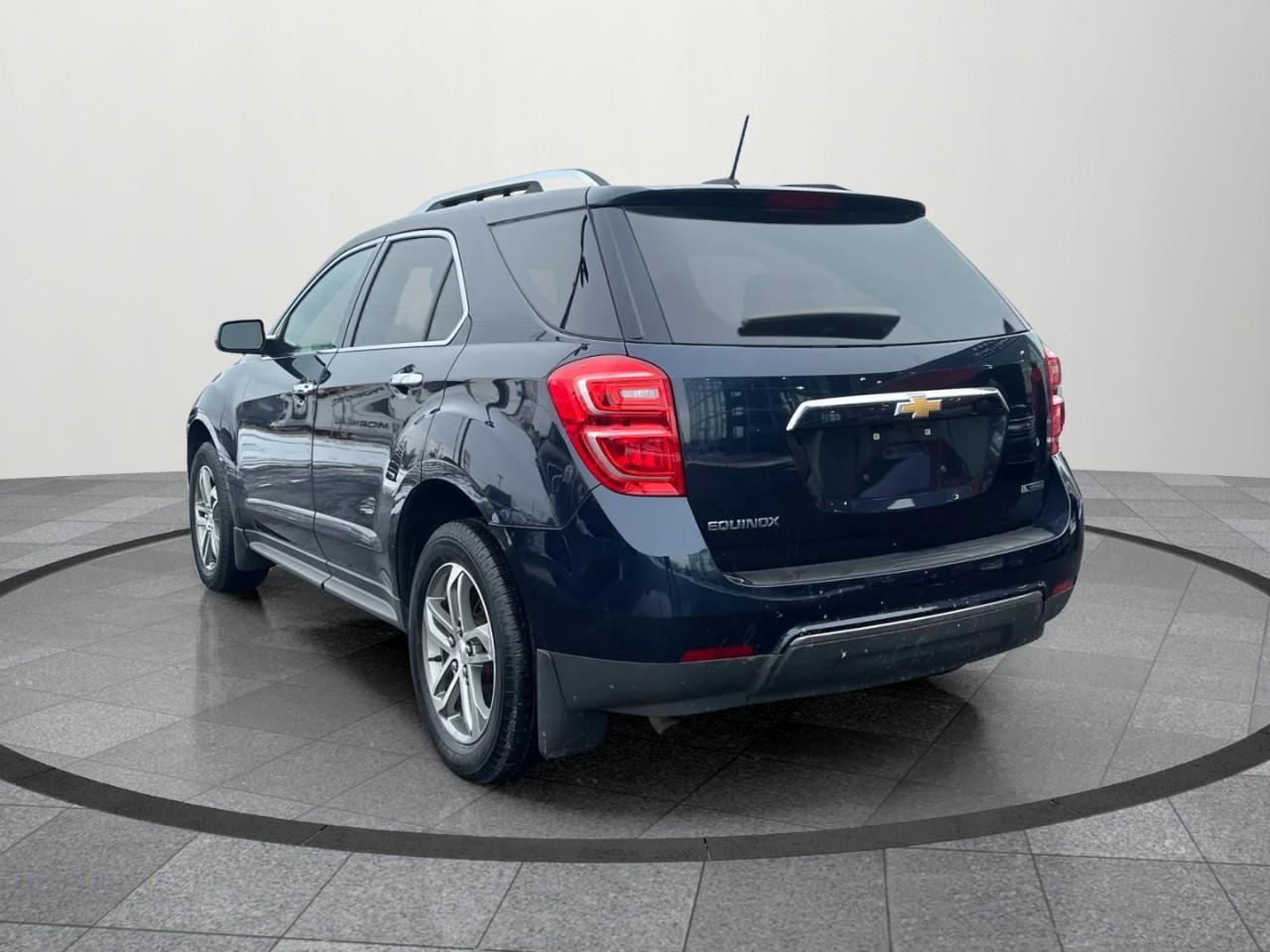 2017 Chevrolet Equinox Premier Front-Wheel Drive Photo3