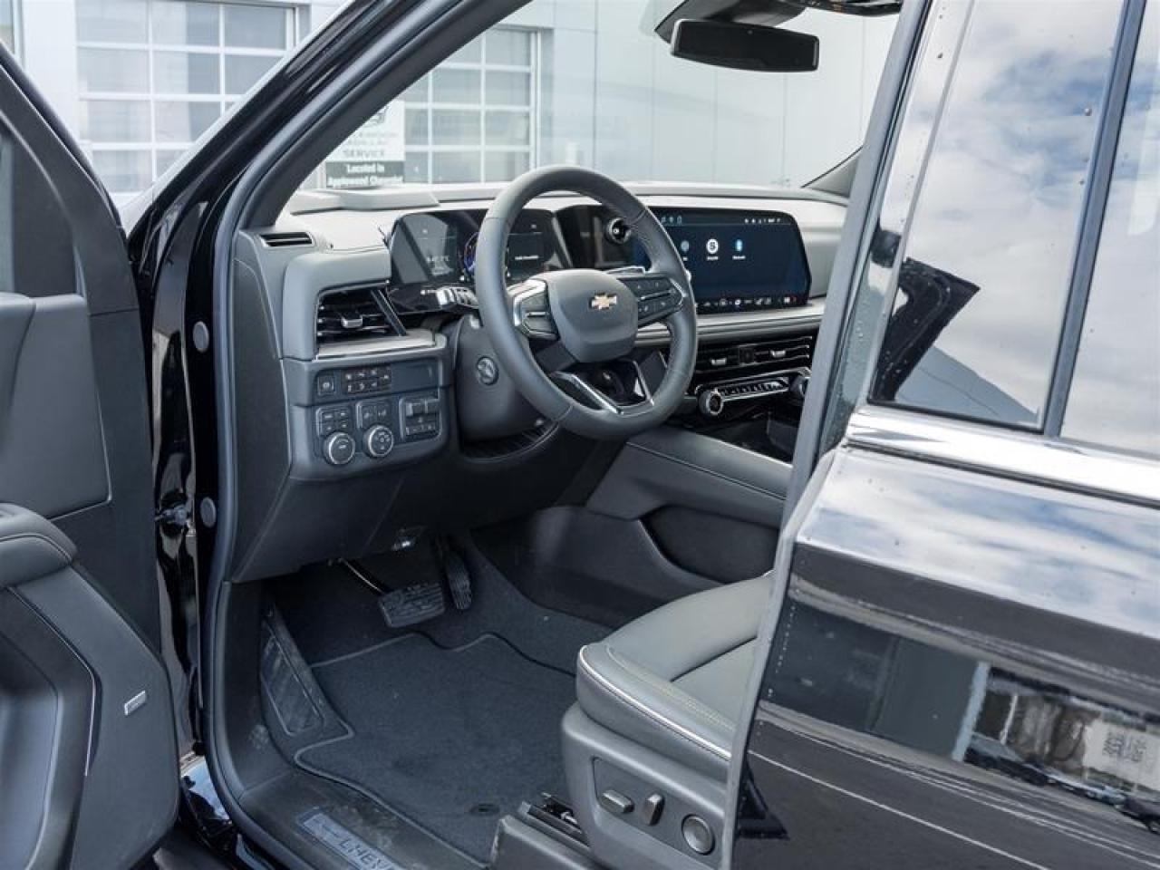 2026 Chevrolet Suburban Premier 4dr 4x4 Photo