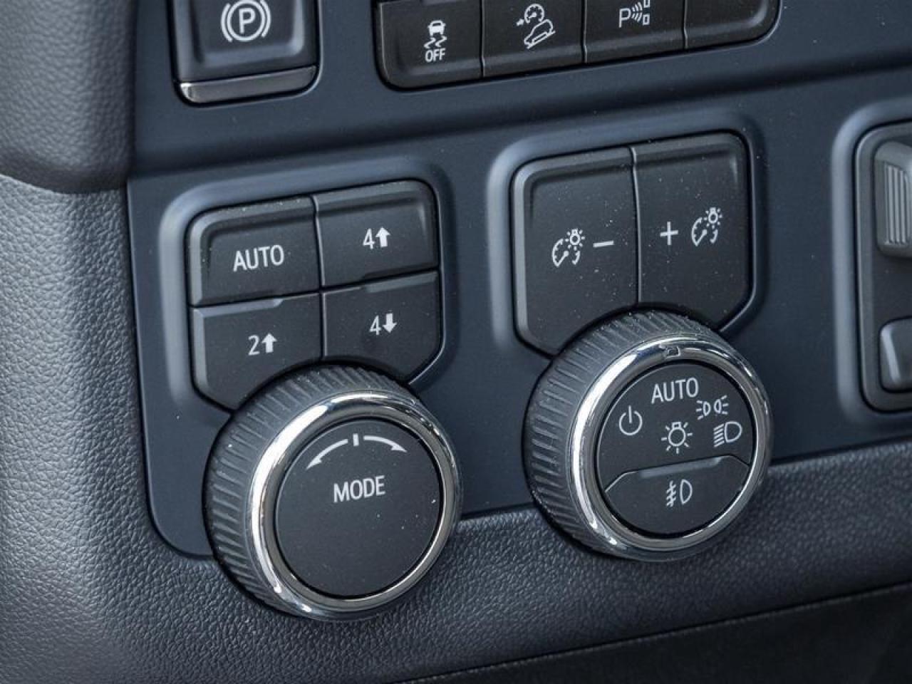 2026 Chevrolet Suburban Premier 4dr 4x4 Photo