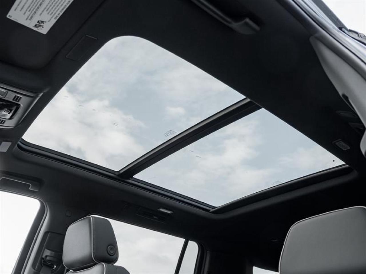 2026 Chevrolet Suburban Premier 4dr 4x4 Photo