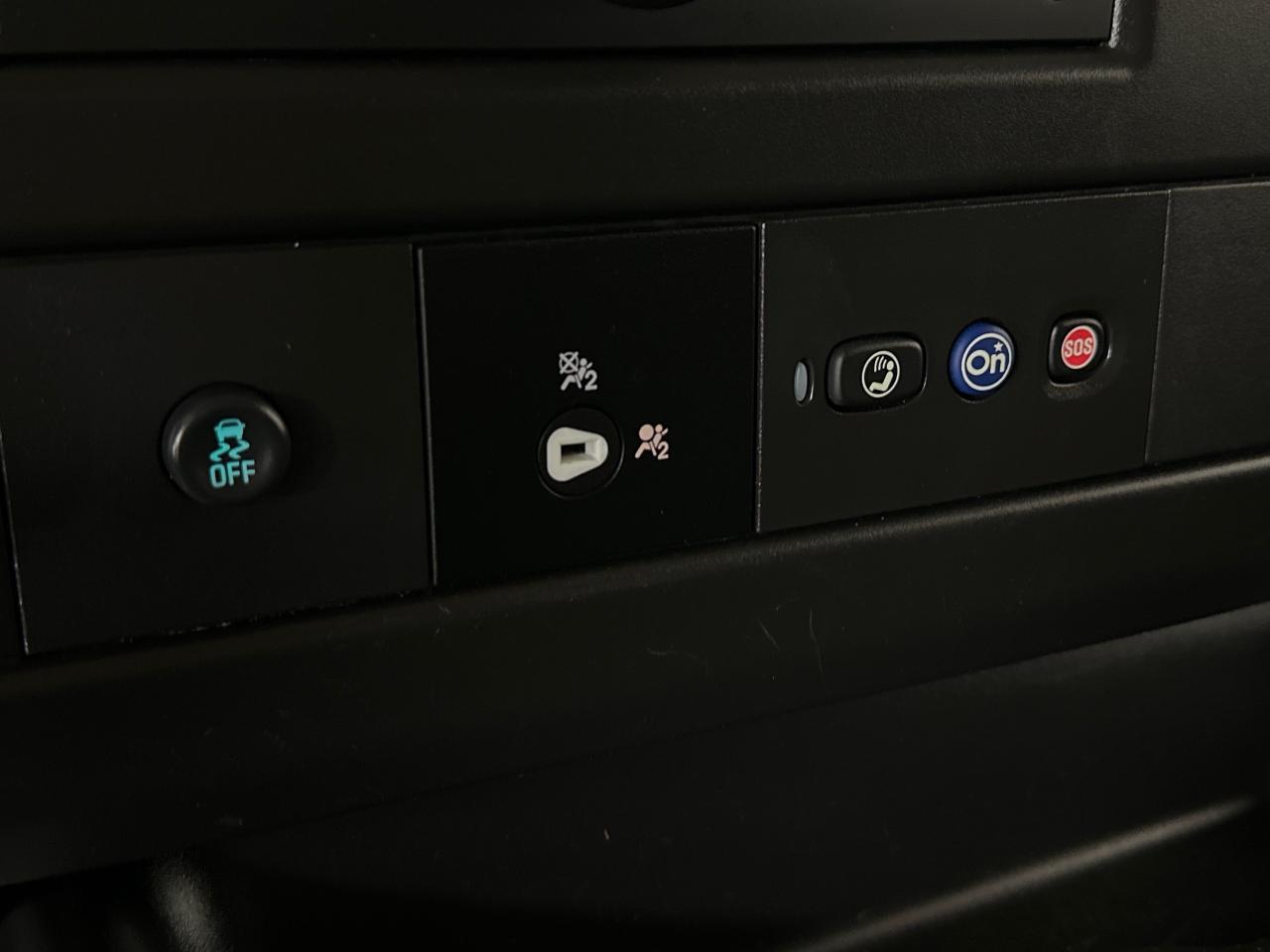 2023 GMC Savana 2500 Work Van Rear-Wheel Drive Cargo Van Photo