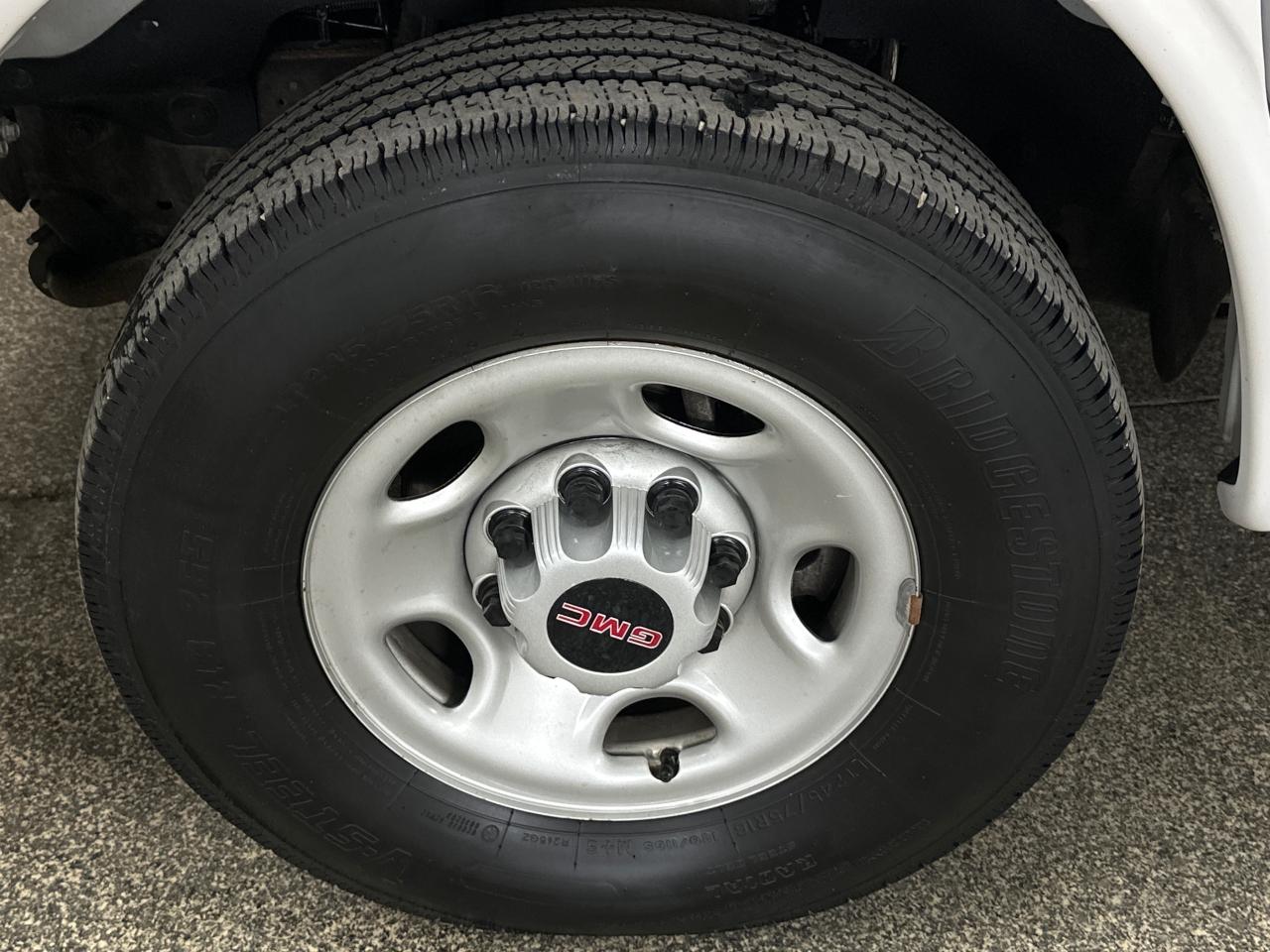 2023 GMC Savana 2500 Work Van Rear-Wheel Drive Cargo Van Photo