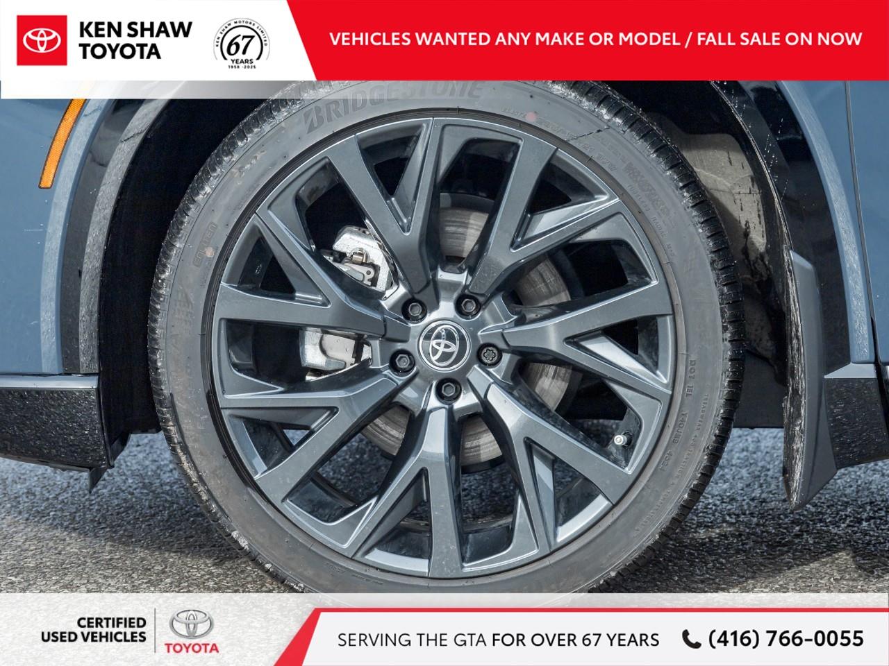 2025 Toyota Crown Signia Limited 4dr All-Wheel Drive Photo