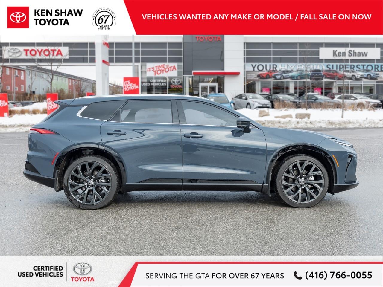 2025 Toyota Crown Signia Limited 4dr All-Wheel Drive Photo