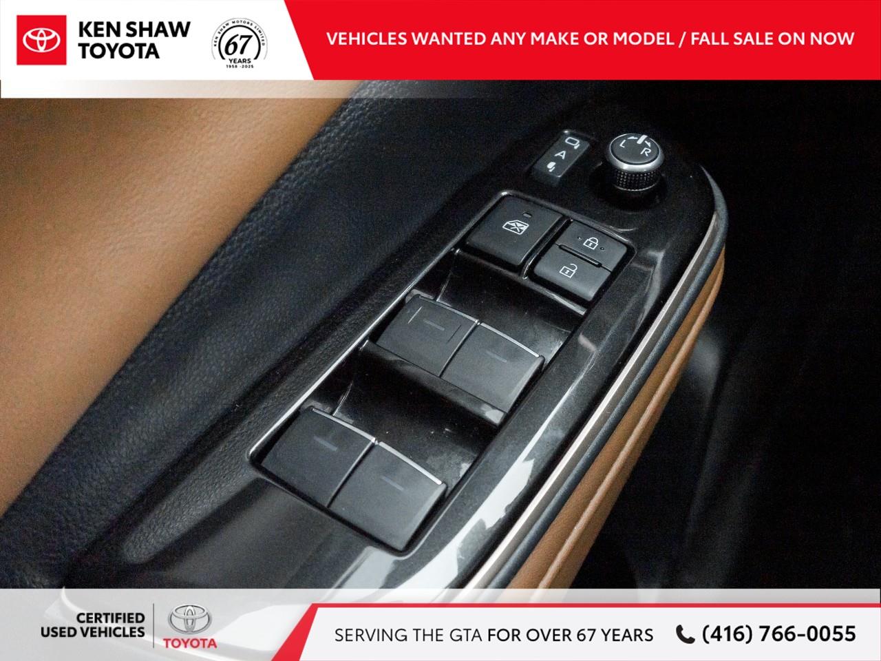 2025 Toyota Crown Signia Limited 4dr All-Wheel Drive Photo