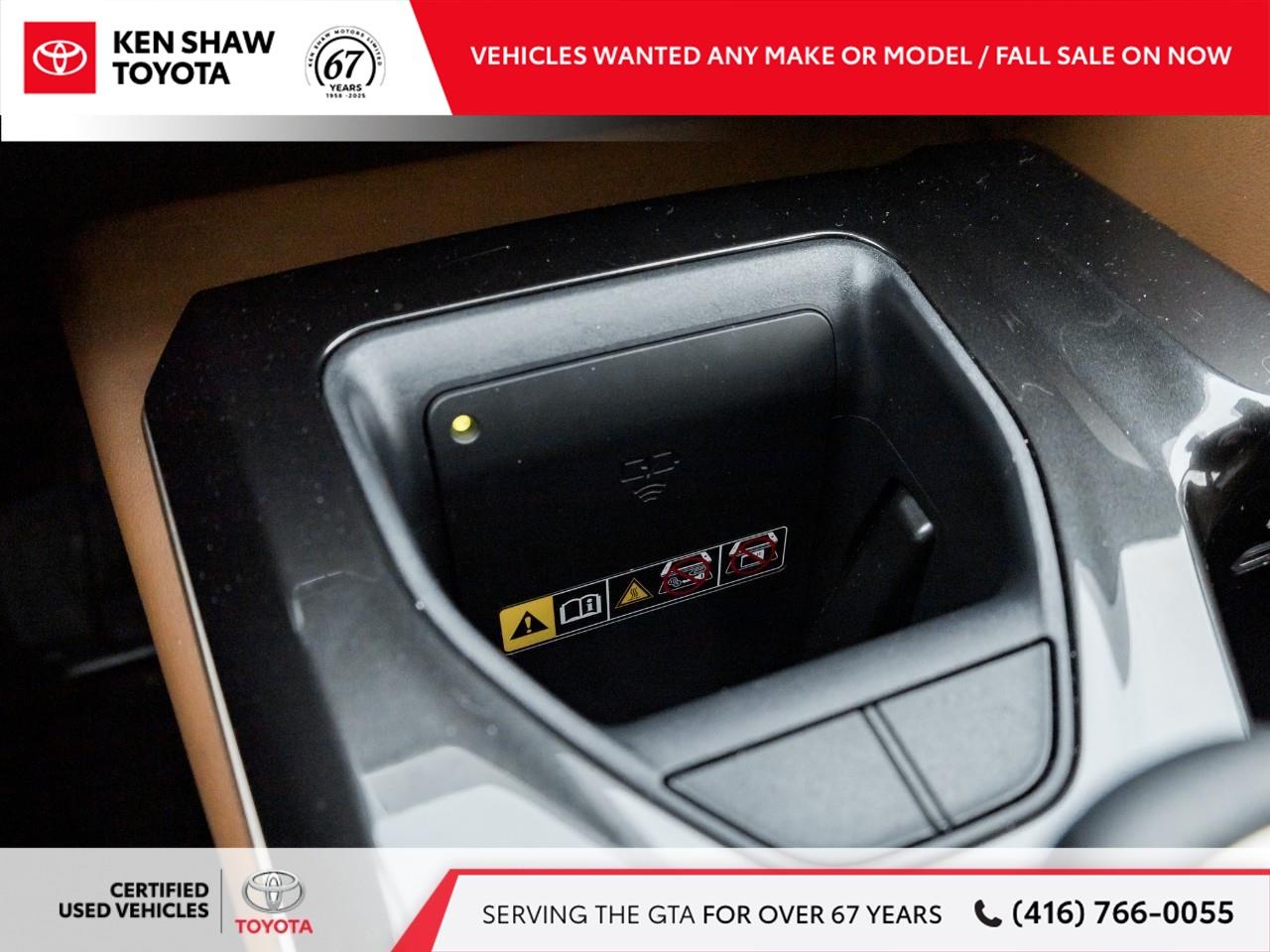 2025 Toyota Crown Signia Limited 4dr All-Wheel Drive Photo