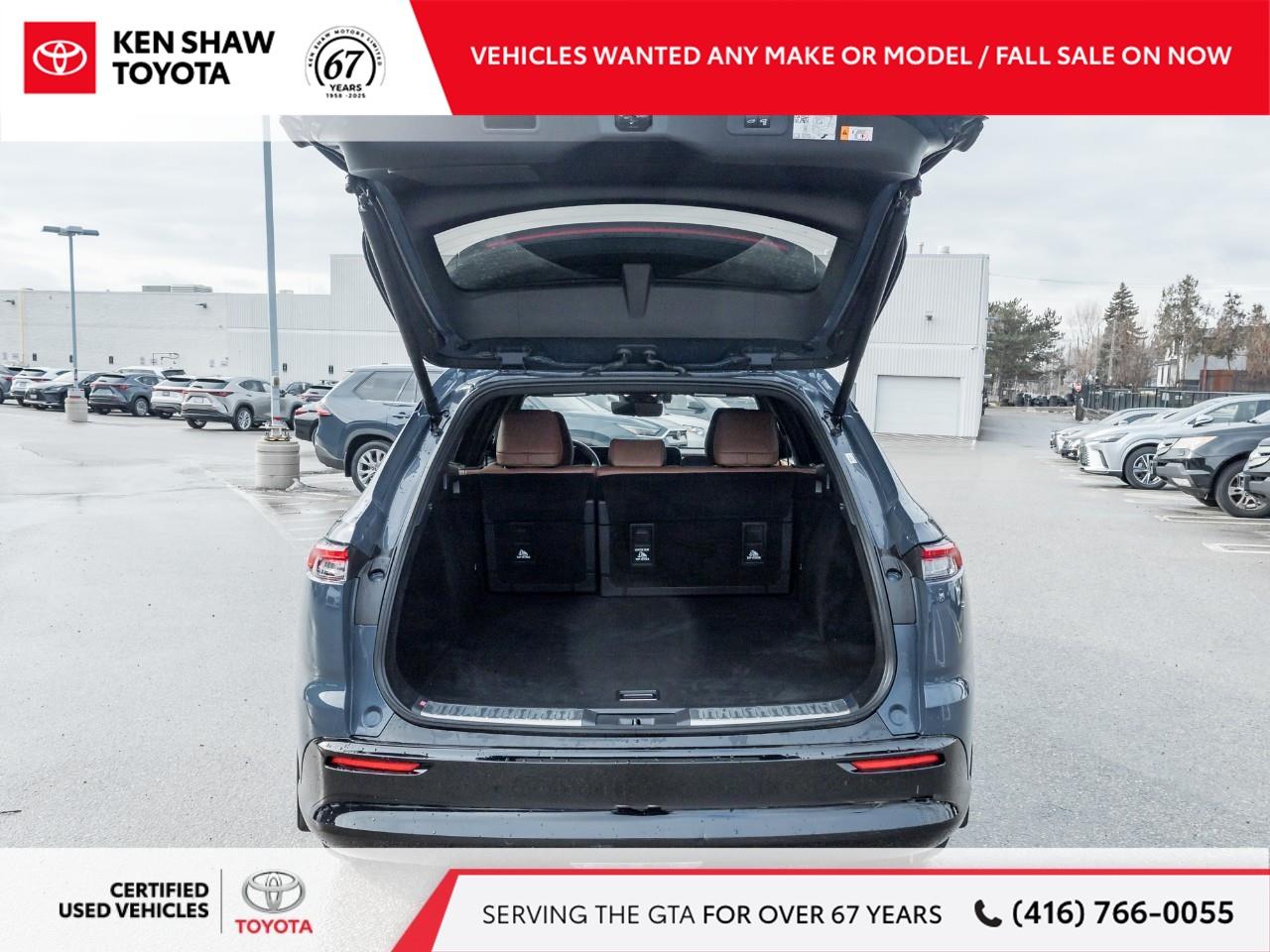 2025 Toyota Crown Signia Limited 4dr All-Wheel Drive Photo