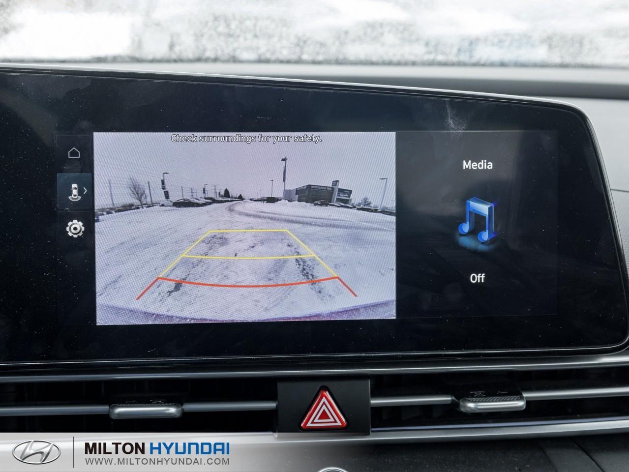 2025 Hyundai Elantra Preferred w/Tech Pkg 4dr Sedan Photo