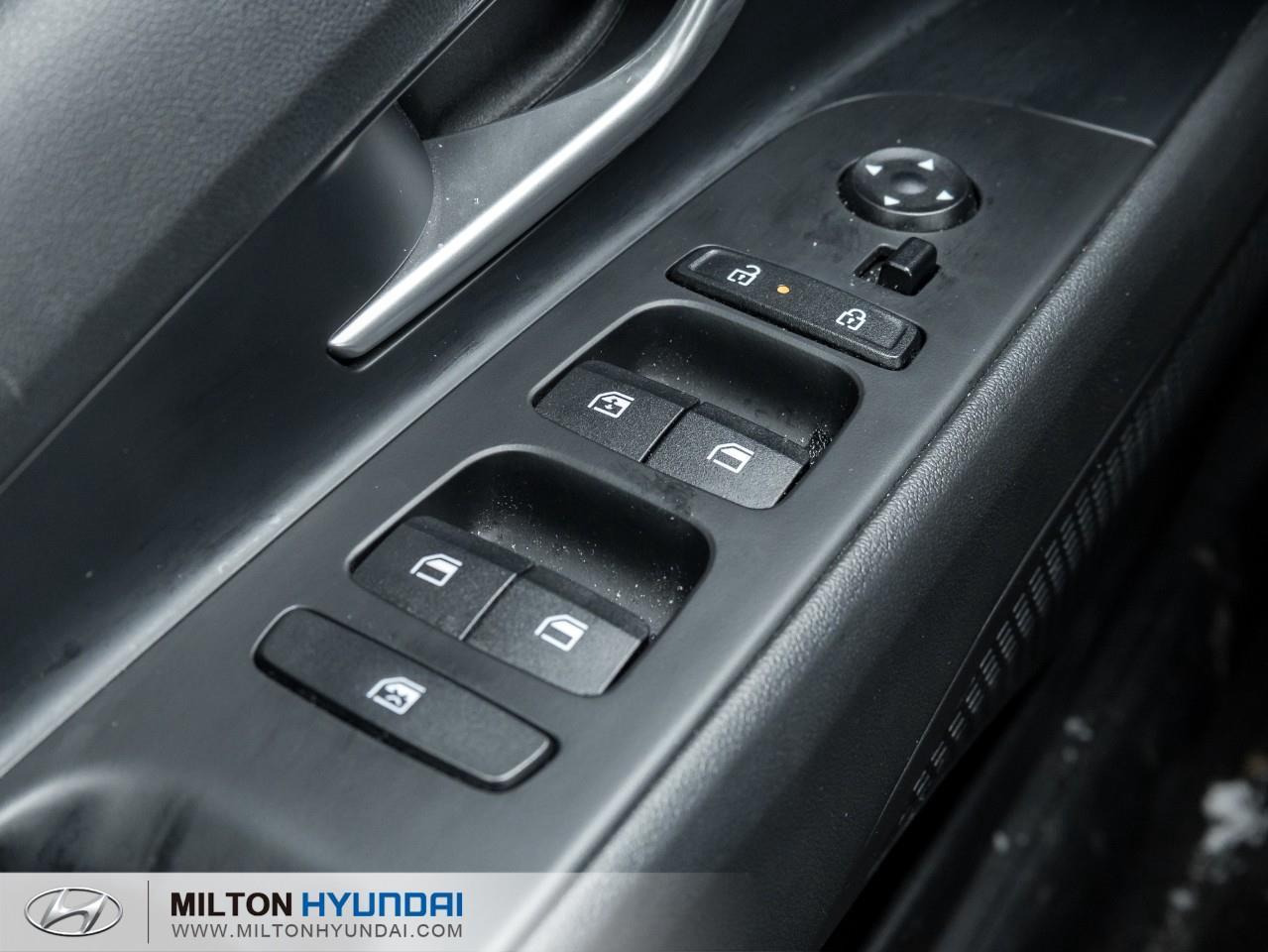 2025 Hyundai Elantra Preferred w/Tech Pkg 4dr Sedan Photo