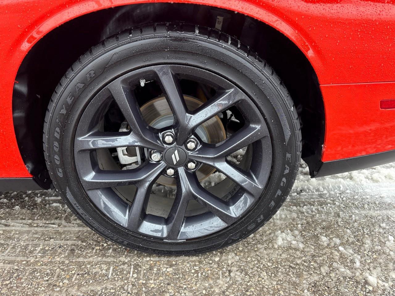 2023 Dodge Challenger R/T 2dr Rear-Wheel Drive Coupe Photo