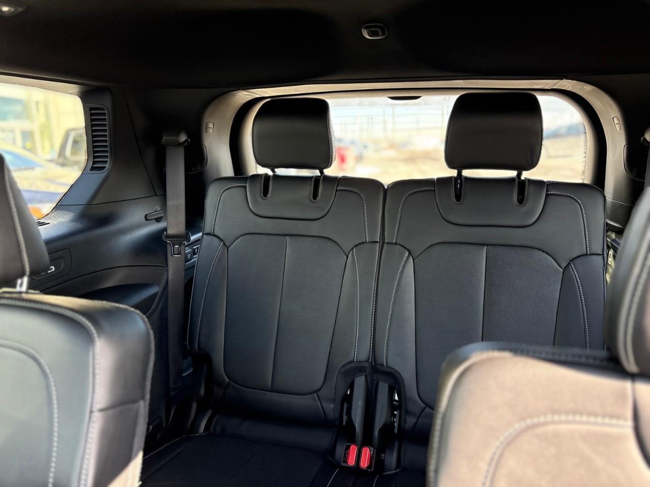 2022 Jeep Grand Cherokee L Overland 4dr 4x4 Photo