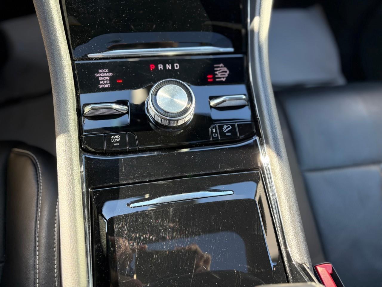 2022 Jeep Grand Cherokee L Overland 4dr 4x4 Photo