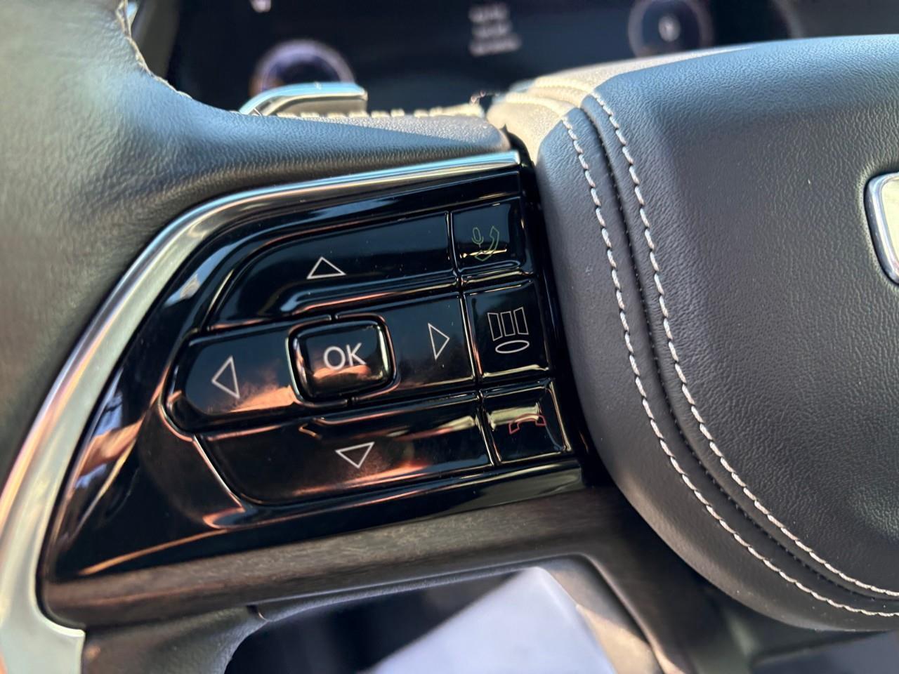 2022 Jeep Grand Cherokee L Overland 4dr 4x4 Photo