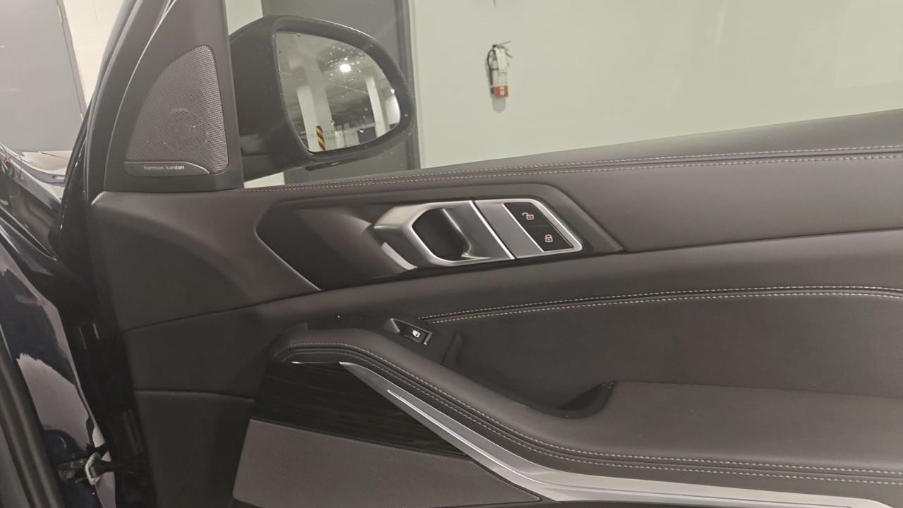 2024 BMW X5 xDrive40i 4dr All-Wheel Drive Sports Activity Vehicle Photo