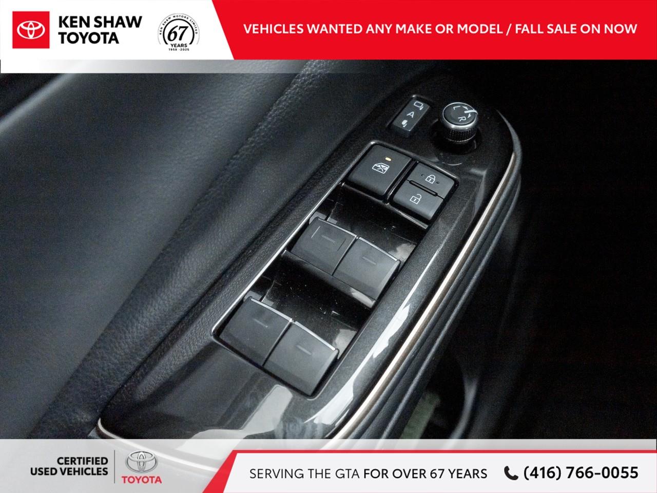 2025 Toyota Crown Signia Limited 4dr All-Wheel Drive Photo