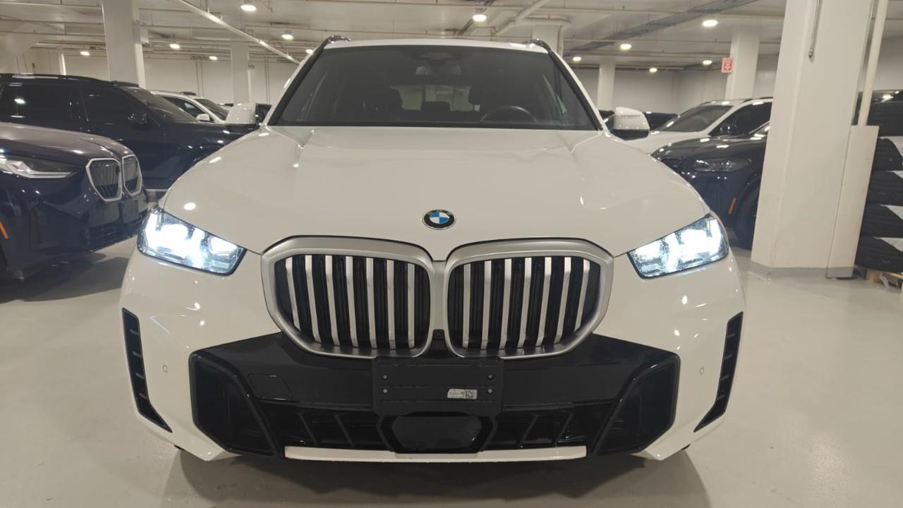 2025 BMW X5 xDrive40i 4dr All-Wheel Drive Sports Activity Vehicle Photo