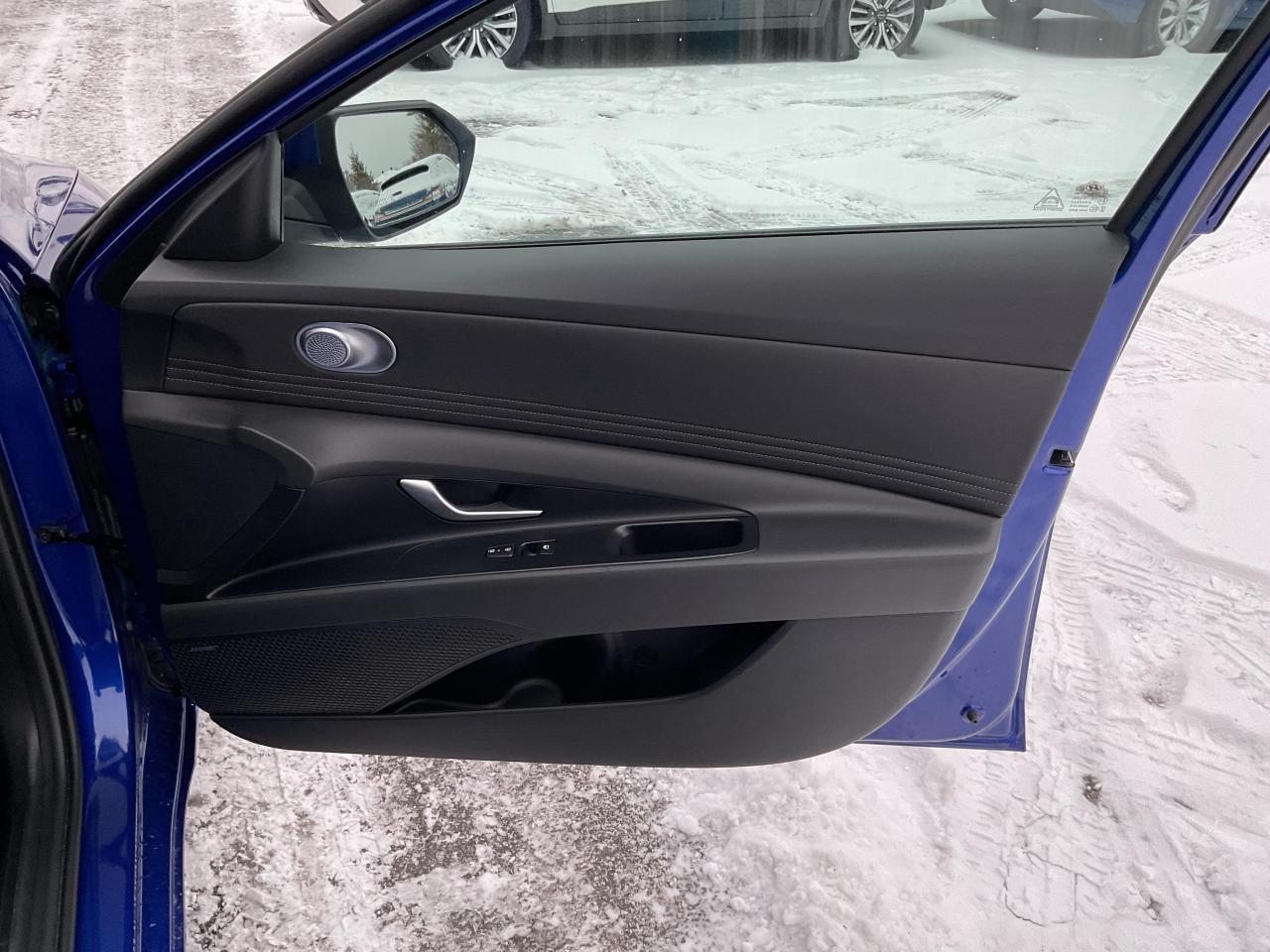 2024 Hyundai Elantra  Photo