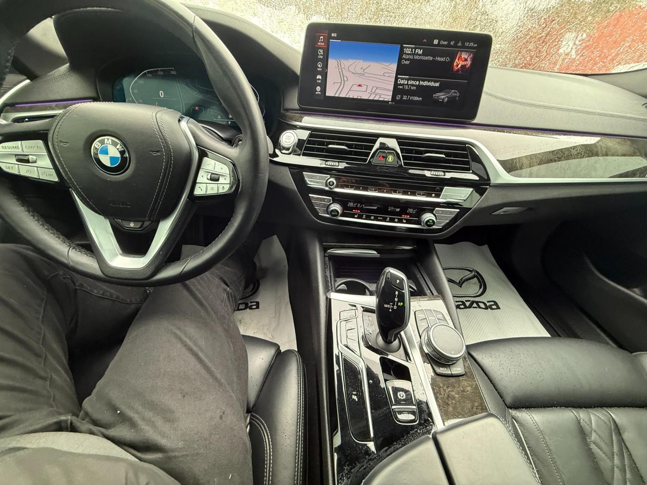 2022 BMW 530 i xDrive 4dr All-Wheel Drive Sedan Photo